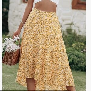 WOMANS BUTTER YELLOW MINI FLORAL BOHO PRAIRIE HIGH LOW MIDI SKIRT SIZE SMALL NWT